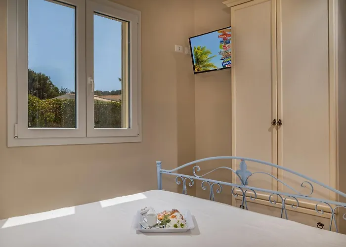 Spada Con Ampi Spazi Esterni