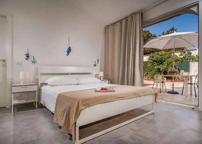 Spada Con Ampi Spazi Esterni Villa San Vito Lo Capo