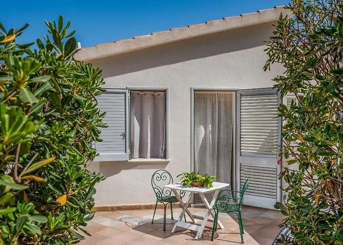 Spada Con Ampi Spazi Esterni Villa *