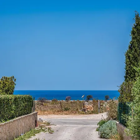 Spada Con Ampi Spazi Esterni