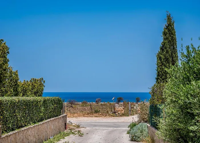 Spada Con Ampi Spazi Esterni