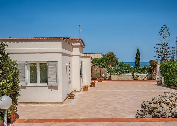 Spada Con Ampi Spazi Esterni